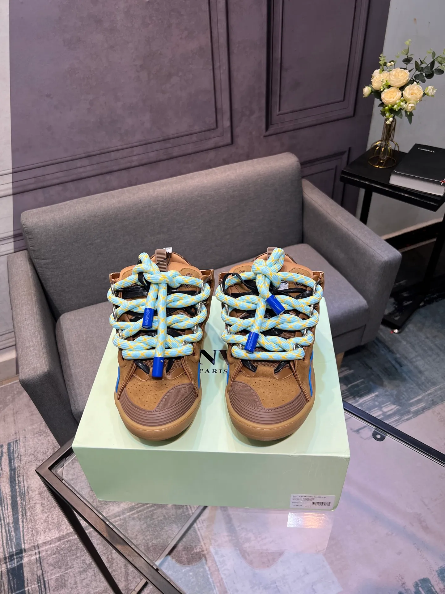 Men's men's shoes💰780 [LANVIN] Latest lace-up fashionable casual sneakers for couples High-quality CLAY couple series‼ ️ The latest trendy products of the season 🌈Many bloggers have planted grass and purchased the original open-mold customization. The upper and outsole are sewn with mark threads without edge sealing. Multiple material splicing combination design. Very versatile for fashionable and casual wear. Comfortable on the feet. Recommended for self-retention (upper cowhide + cow suede + breathable mesh) inner foot pad cowhide exclusive original open-mold clear logo rubber outsole ⚠️36-44 yards (45 custom-made)